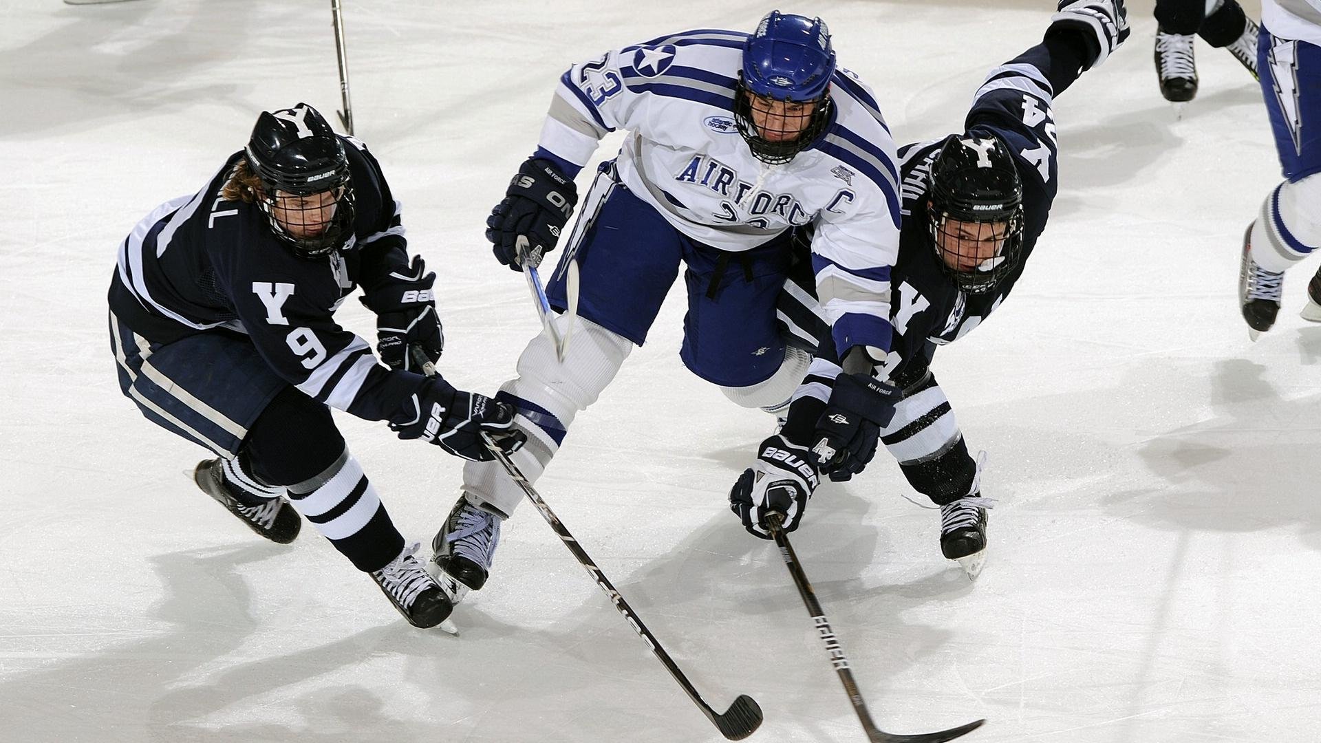 詹姆斯成为全场焦点，掘金正面击溃奇才