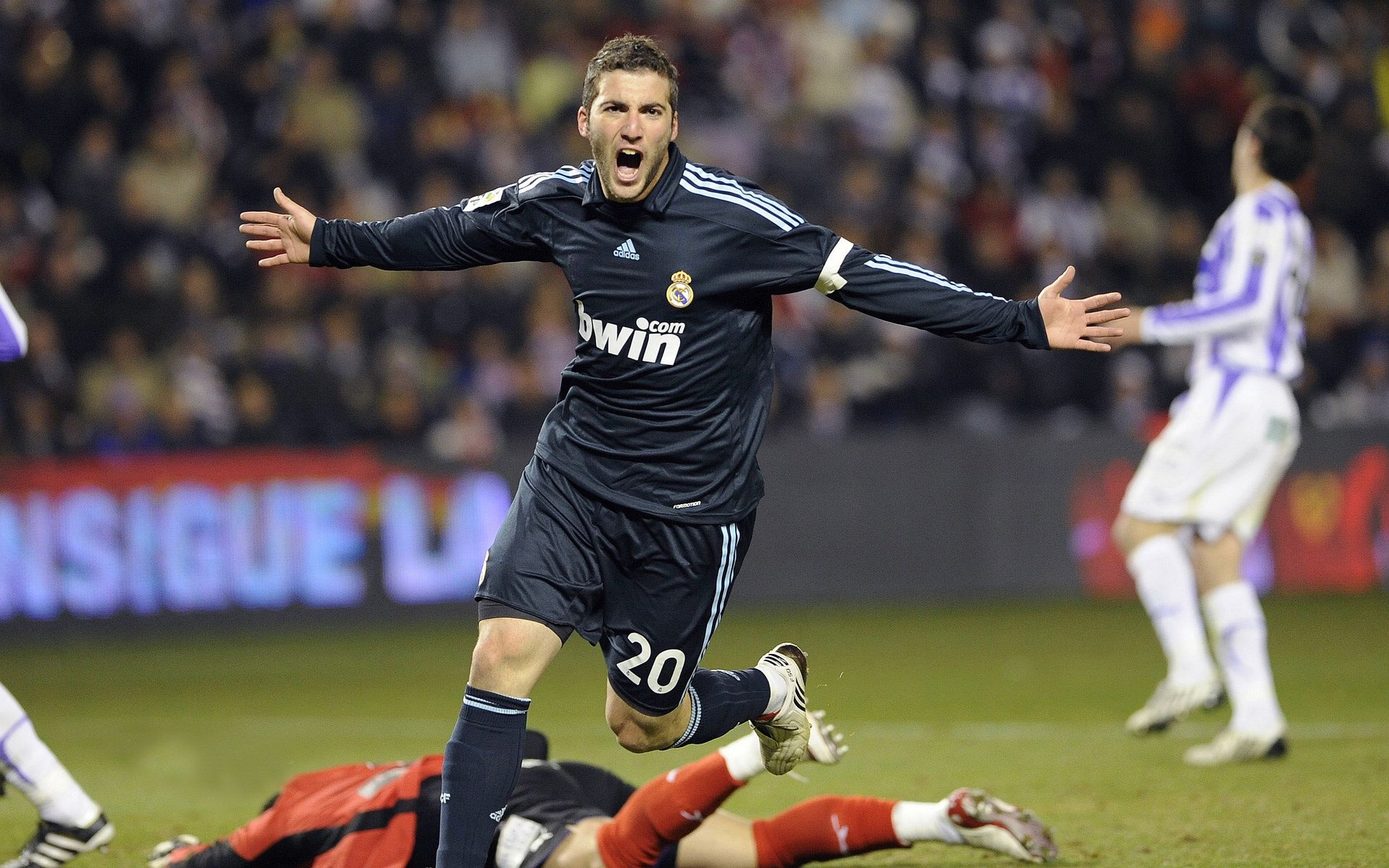 开云体育平台APP-加纳压制南非，罗德里戈让比赛提前失去悬念，非洲足球新秩序的诞生