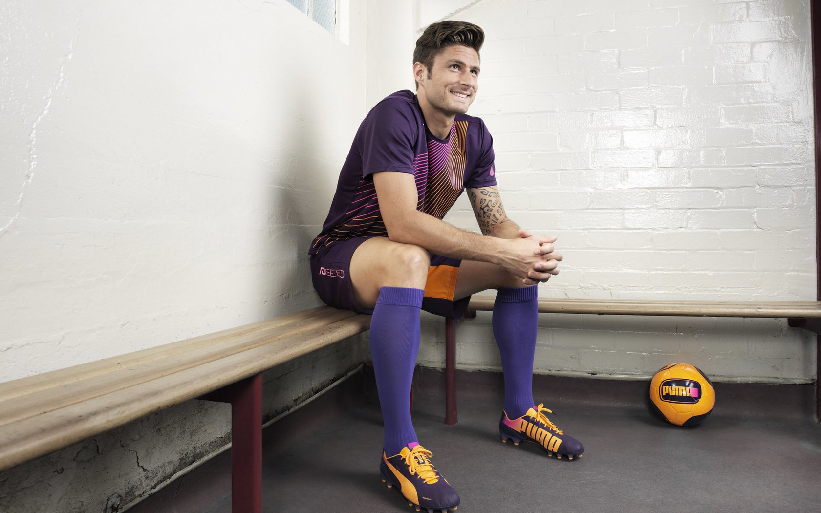 东决关键战之夜，西亚卡姆持续制造杀伤，诠释现代篮球的钝器美学