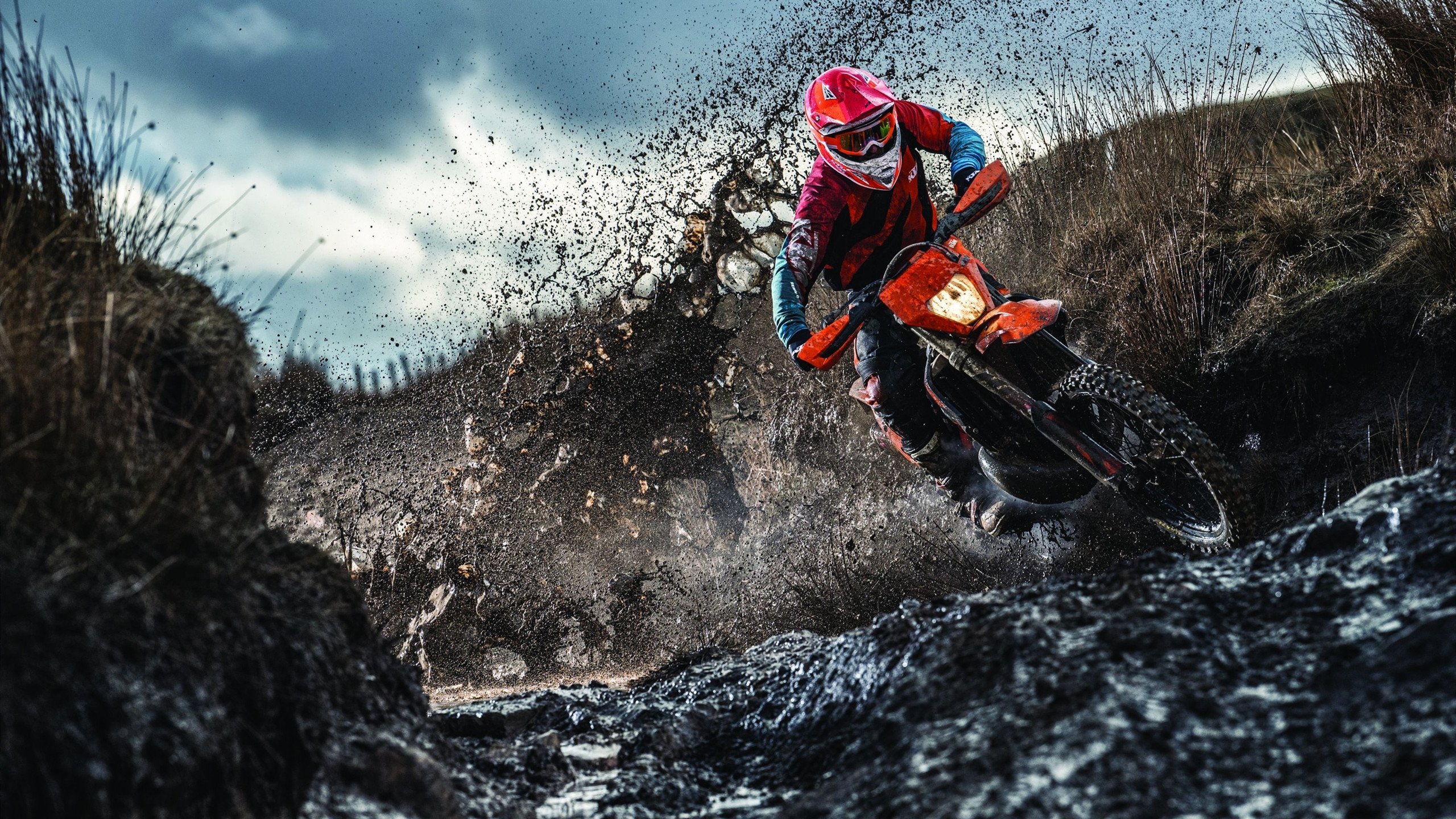 土耳其对阵日本，帕尔默彻底打爆防线，一场战术与意志的较量